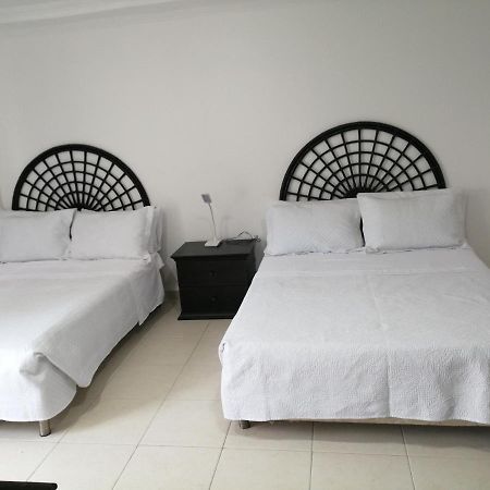 Hostal Mar Y Mar ซานอันเดรส ภายนอก รูปภาพ