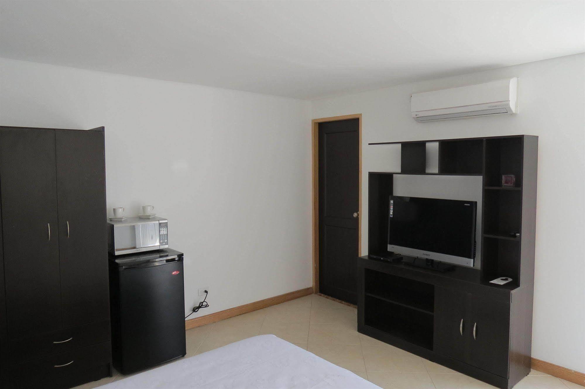 Hostal Mar Y Mar ซานอันเดรส ภายนอก รูปภาพ